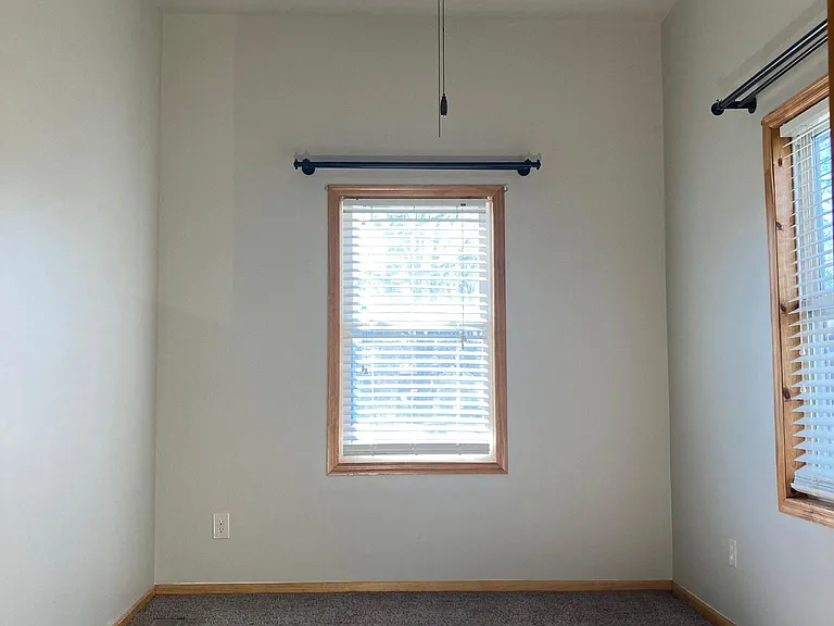 1004 18th Ave SE #1 — Photo 6