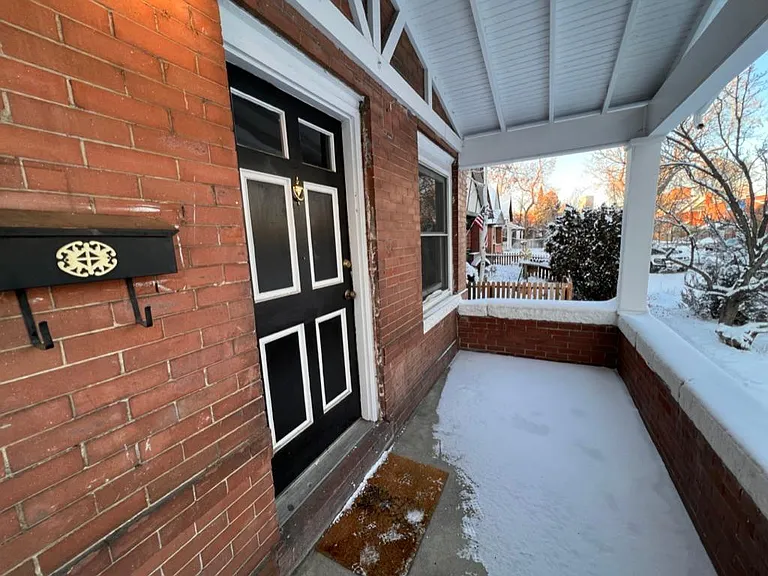 421 Bannock St — Photo 2