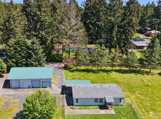 102 Vineyard Ln, Winlock, WA 98596