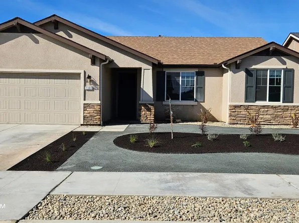 1303 22nd Ave, Kingsburg, CA 93631