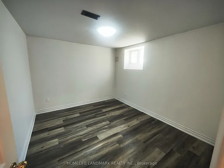 5 Southvale Dr — Photo 6