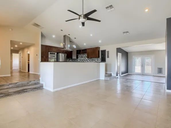 2618 E Sweetwater Ave, Phoenix, AZ 85032