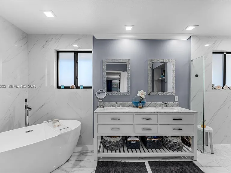 15742 SW 102nd Ln — Photo 17