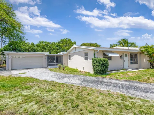 27 Robalo Ct, North Palm Beach, FL 33408