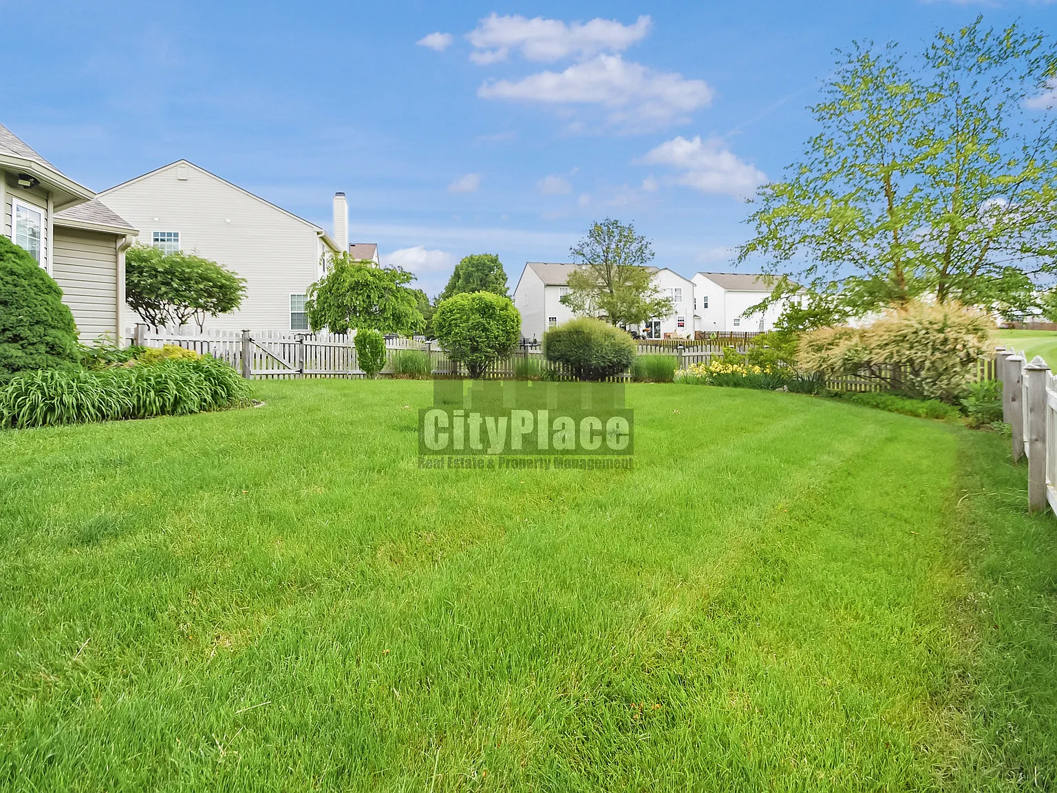 *Coming Soon* 129 W Clear Lake Ct. Westfield, In 46074 — Photo 4