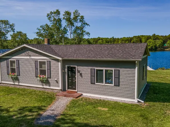 87 Roberts Shore Road, Liberty, ME 04949