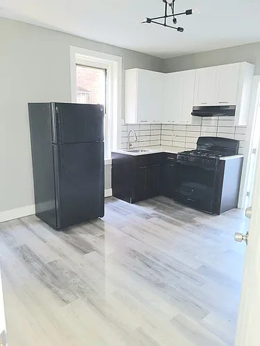 168 Bloomfield Ave Photo 1