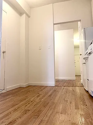 Rented by Bond New York | media 18