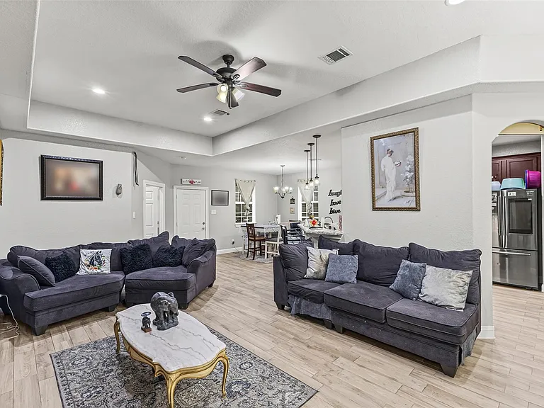 267 Freeman Blvd — Photo 9