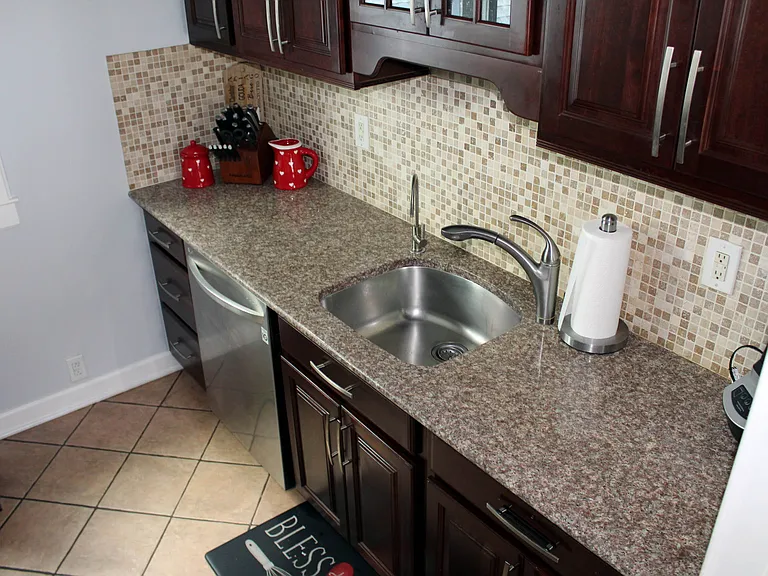 391 Semel Ave #2 — Photo 5