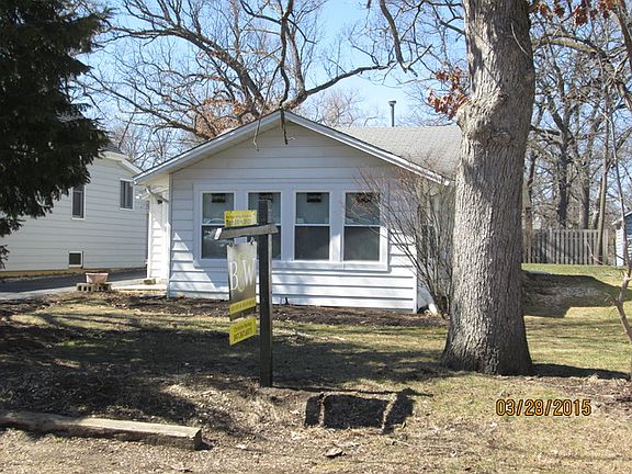 2nd image of 160 Burton St