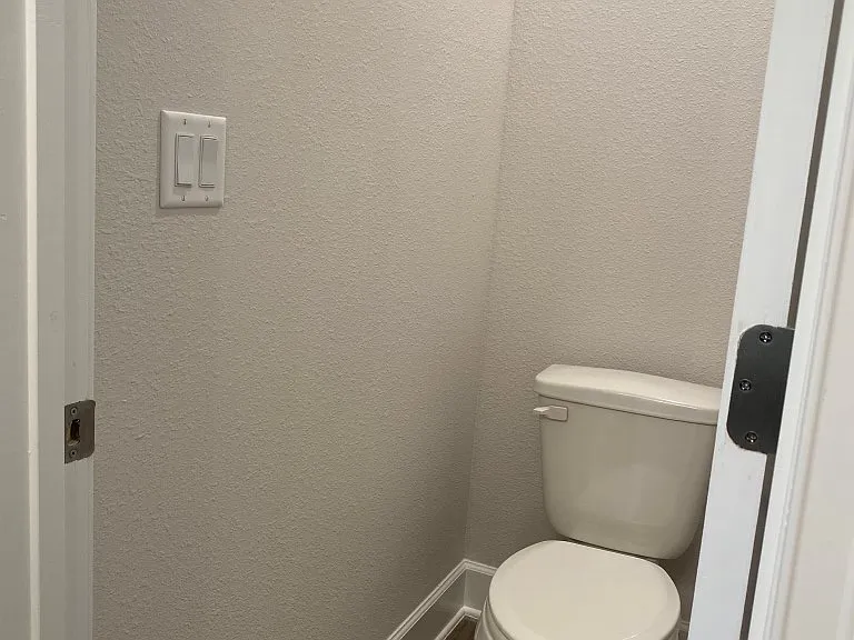 7294 Gateway Ct — Photo 17