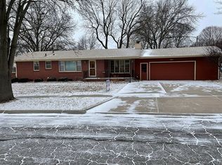 541 Trail Ridge Rd, Lincoln, NE 68505