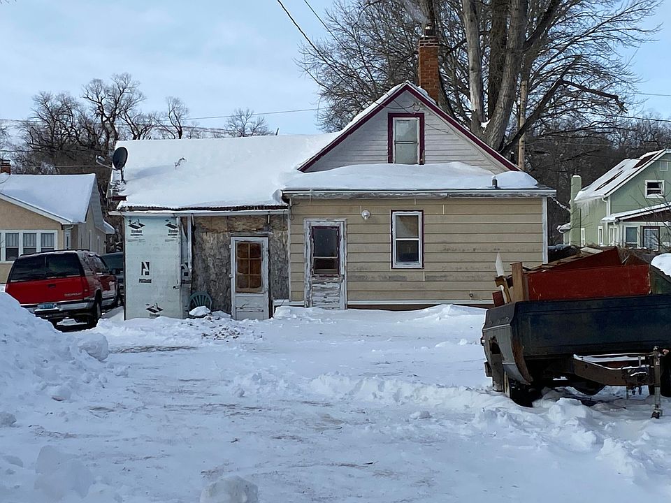 329 6th Ave SW, Jamestown, ND 58401 Zillow