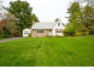6 Rampart Rd, Norwalk, CT 06854