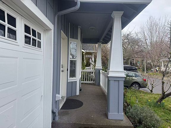 3rd image of 7120 SE Sterling Ln