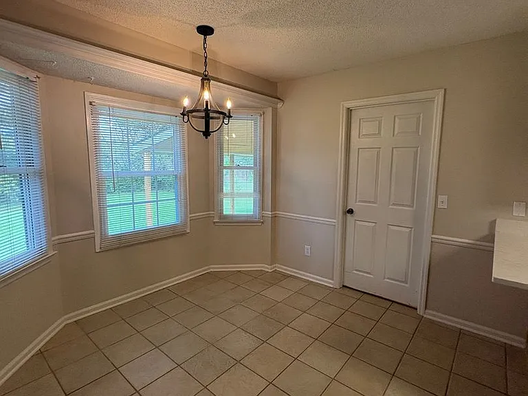 122 Palisades Dr — Photo 4