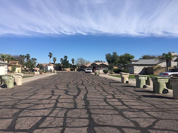 5th image of 5503 N 75th Dr