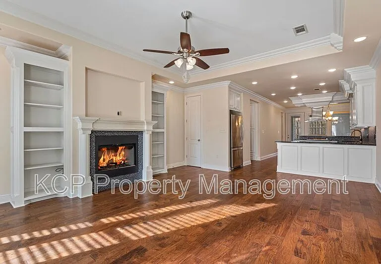17 Jeffrey Way — Photo 2