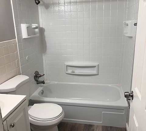 4th image of 2200 Jefferson Ave APT 2