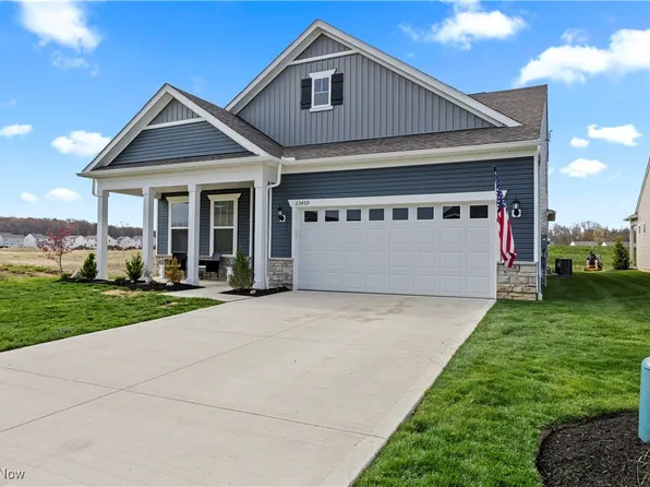 23459 Saint Andrews Dr, Columbia Station, OH 44028