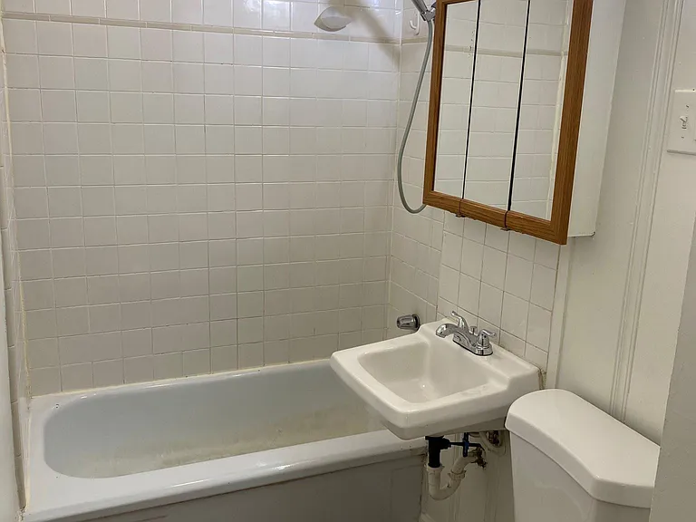 1212 N Jefferson St #A — Photo 8