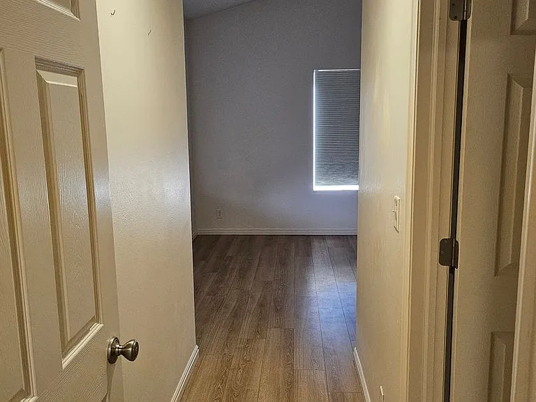 1477 S 430 W — Photo 15