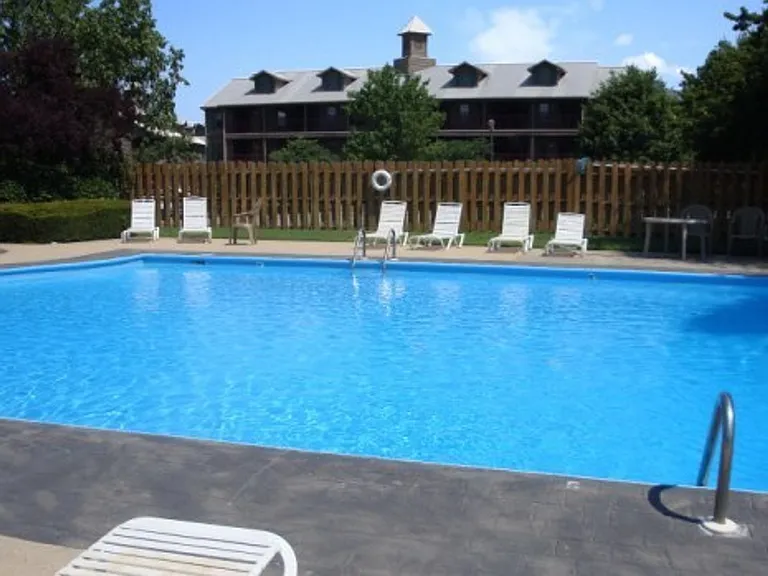 813 Holiday Rdg #H1 — Photo 27