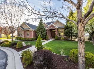 1613 E Hillside Oaks Cv, Draper, UT 84020