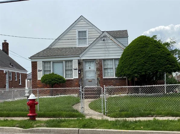 228 East Avenue, Valley Stream, NY 11580