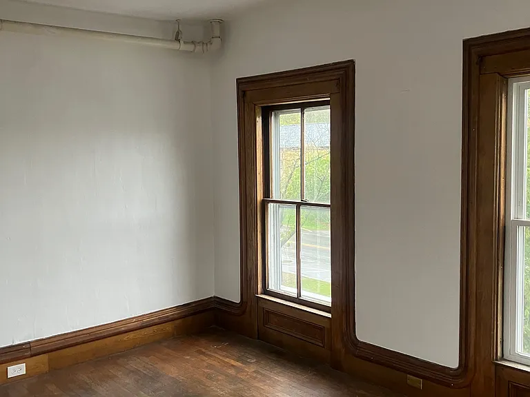 111 S Main St #4 — Photo 5