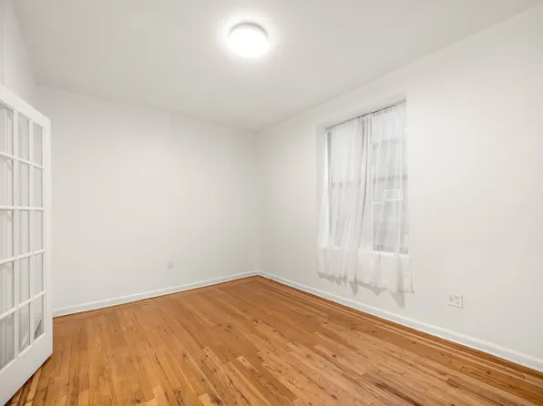 834 Riverside Drive image 2 of 12