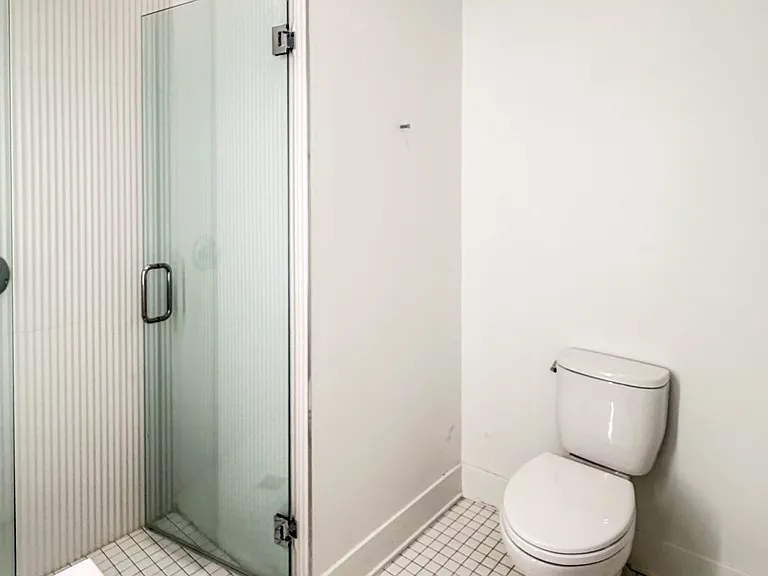 1856 W Chicago Ave #4F — Photo 7