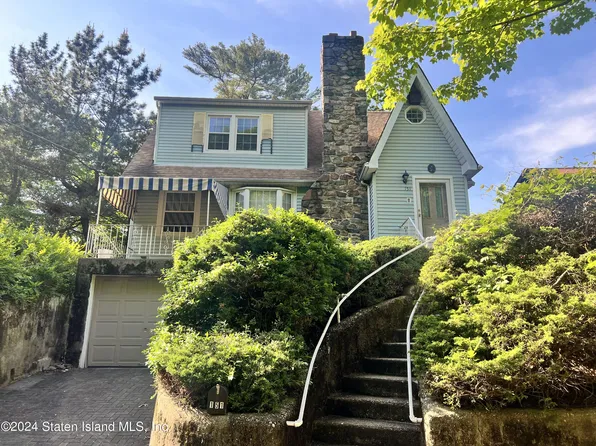151 Sandborn St, Staten Island, NY 10312