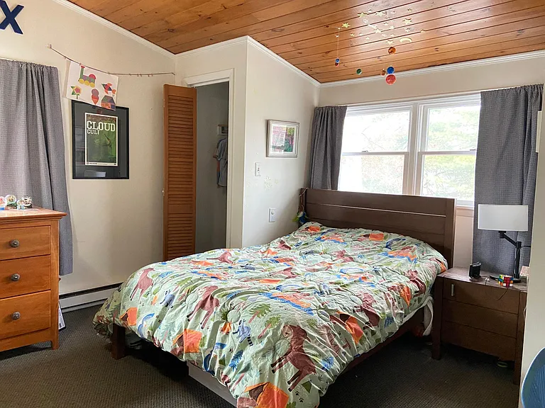 8 Quevic Dr — Photo 28
