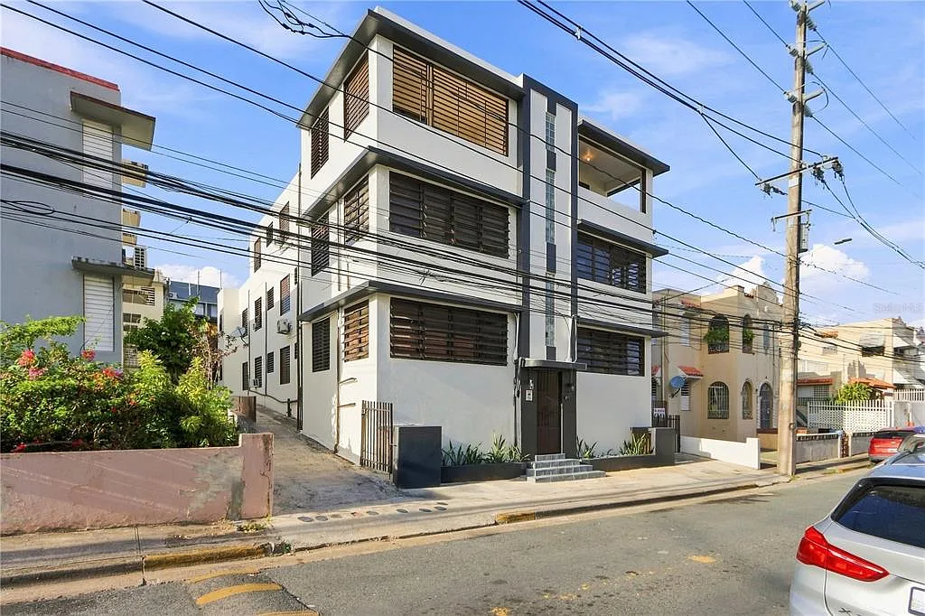 1 bed, 1.0 bath, $650 — Photo 2