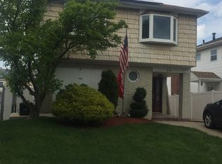 25 Reading Ave, Staten Island, NY 10312