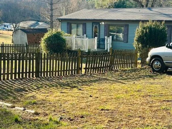 4637 Nails Creek Rd, Rockford, TN 37853