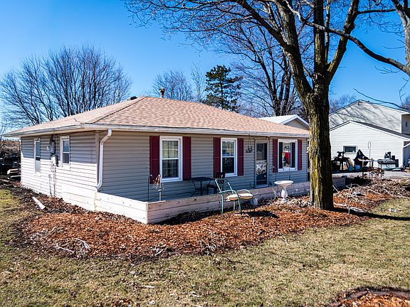 2nd image of 13610 137th Ave W