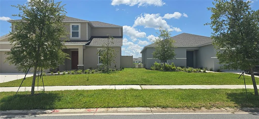 5 bed, 3.0 bath, 2287 sqft, $2,650 — Photo 2