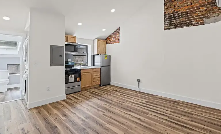 1222 Chancellor St #B — Photo 7