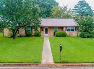 302 Joan Ln, Longview, TX 75605