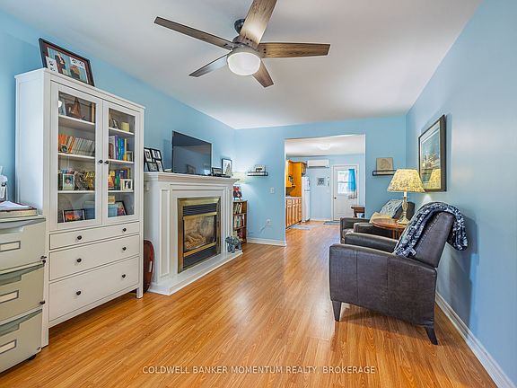 3rd image of 3852 Mathewson Ave