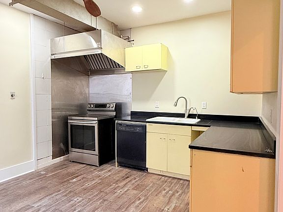 3rd image of 740 N 40th St Floor 1