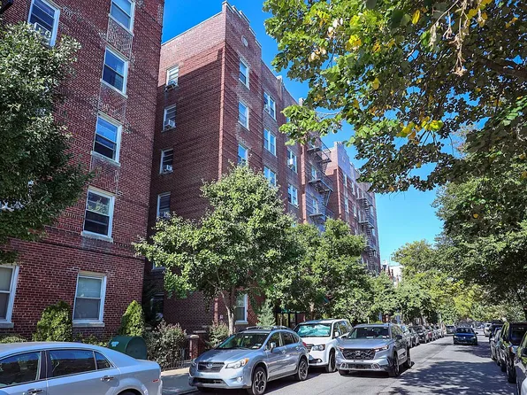 40 Tehama St APT 3G, Brooklyn, NY 11218