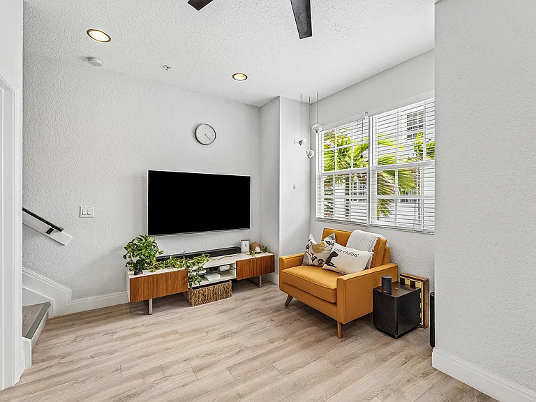 295 NE 5th Ave #22 — Photo 15