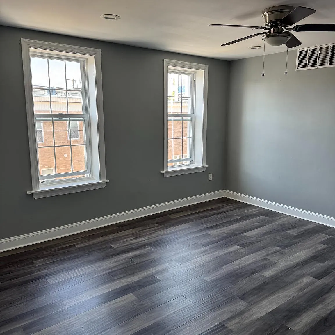 2 bed, 4090 sqft, $1,300 — Photo 4