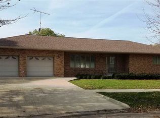 705 Hildreth St, Charles City, IA 50616