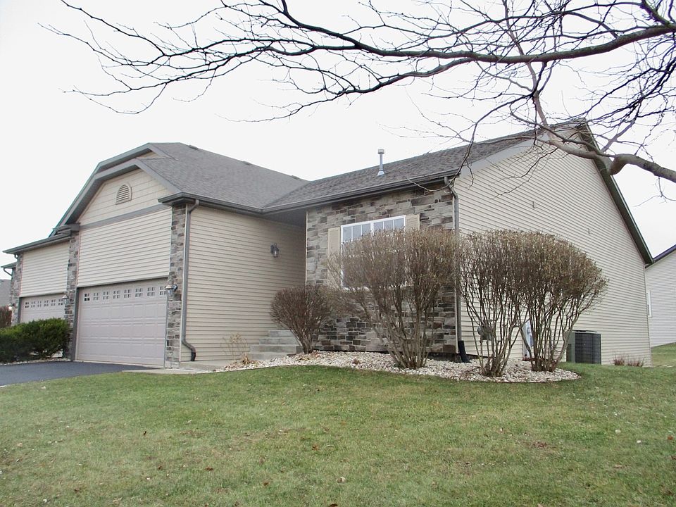 1st image of 11808 River Hills Pkwy #4