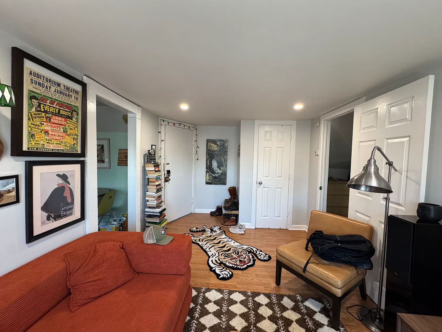 2 bed, 600 sqft, $2,025 — Photo 4